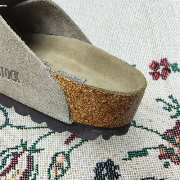 NWT Women's Taupe Suede Birkenstock Boston Shoes - Narrow Fit - Picture 7 of 7